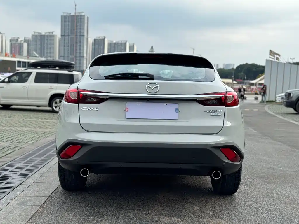 MAZDA CX 4