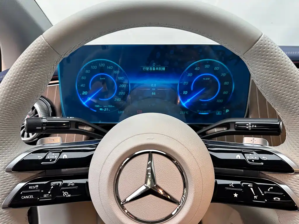 Mercedes-Benz EQE 2025 500 4MATIC