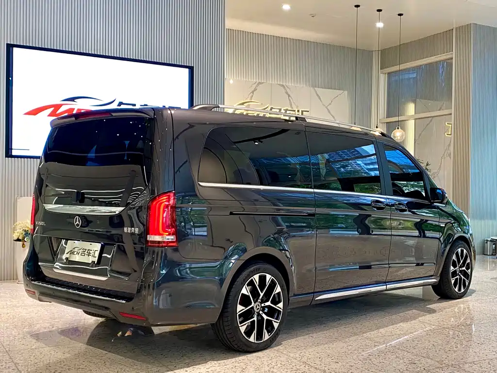 MERCEDES-BENZ V CLASS