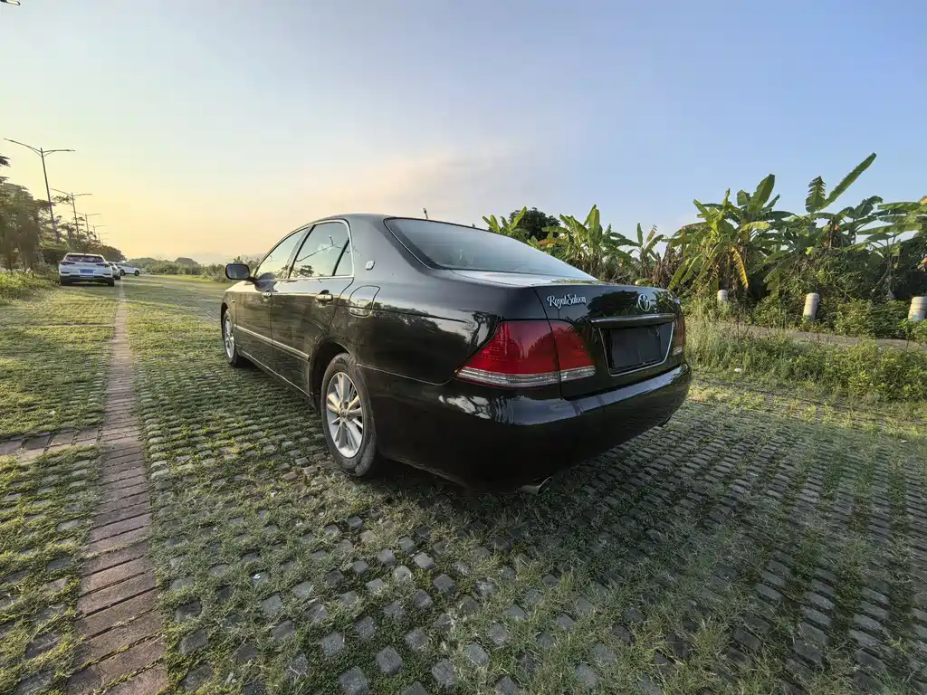 Toyota Crown 2005 3.0L Royal Saloon