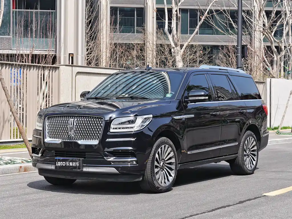 Lincoln Navigator 2021