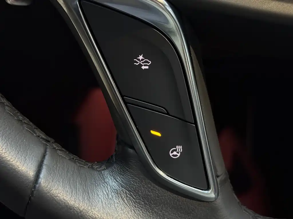 Cadillac XT5 — миниатюра 13