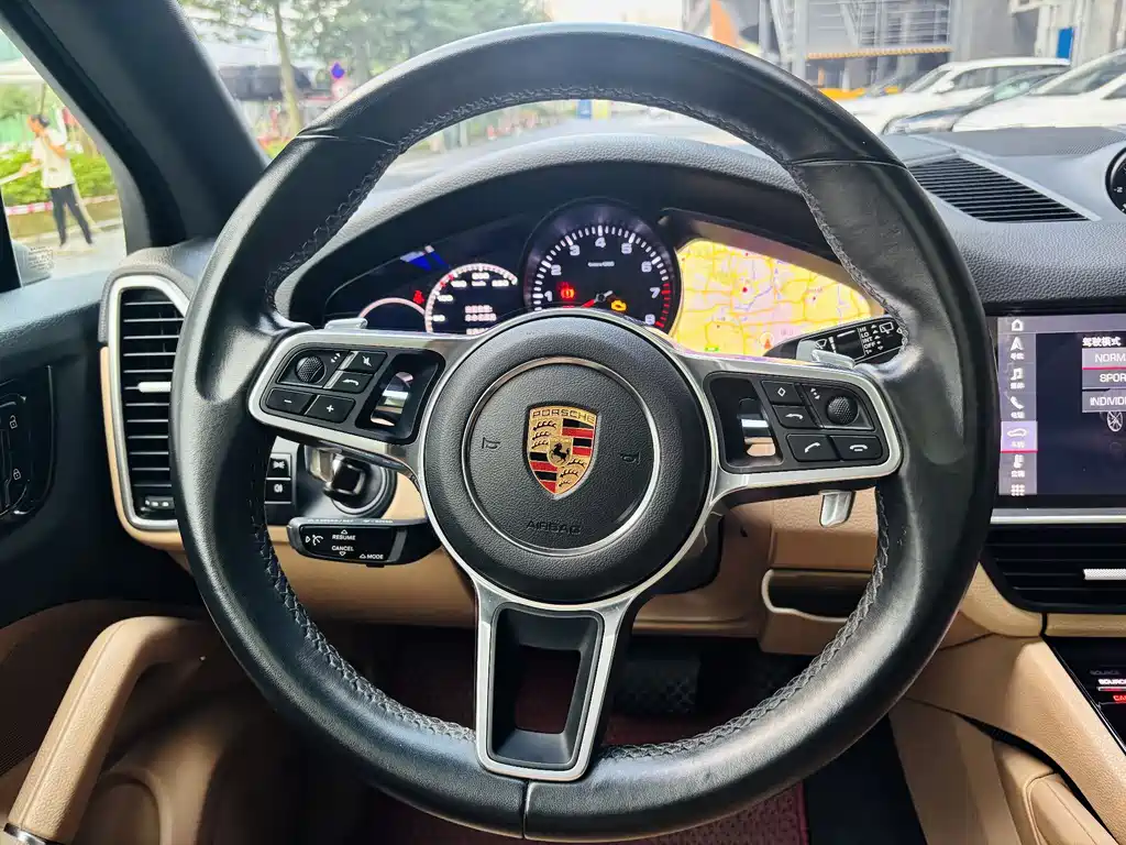 PORSCHE CAYENNE