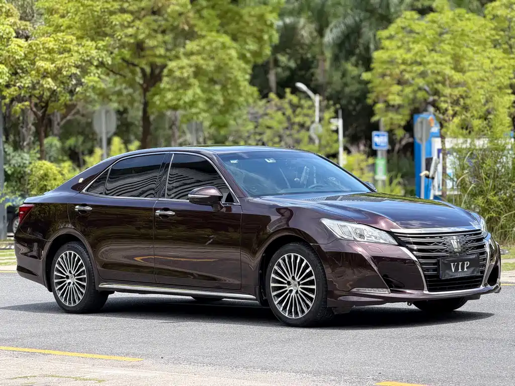 Toyota Crown 2018 2.0T Sport