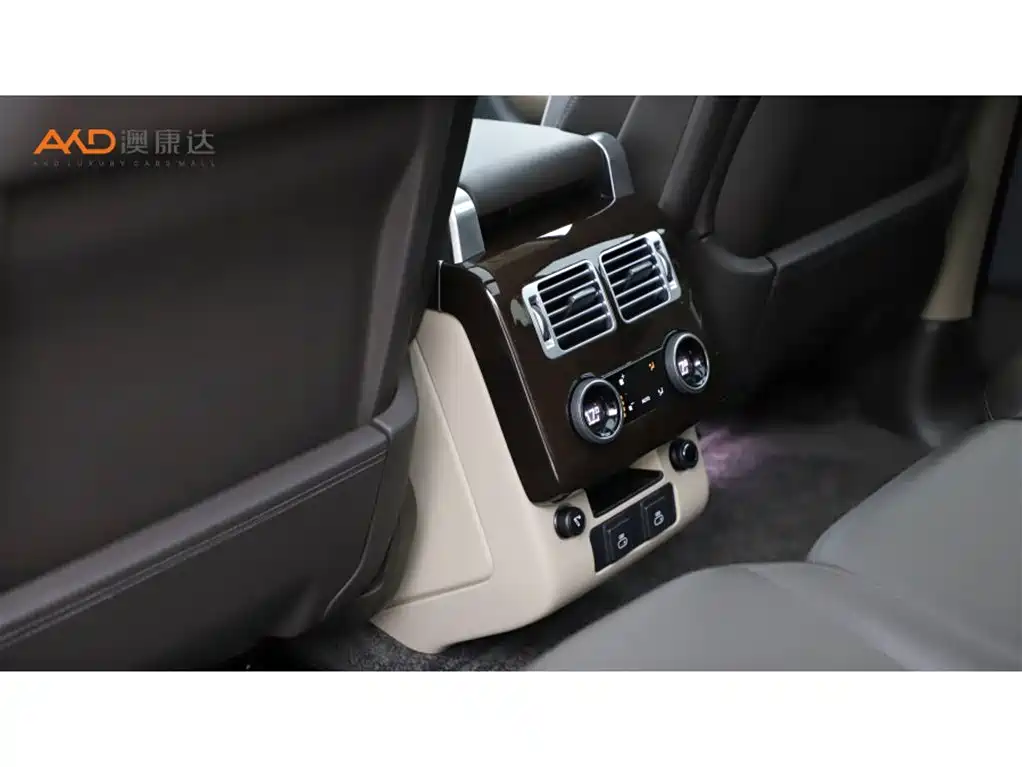 Land Rover Range Rover 2022 3.0 L6 360PS