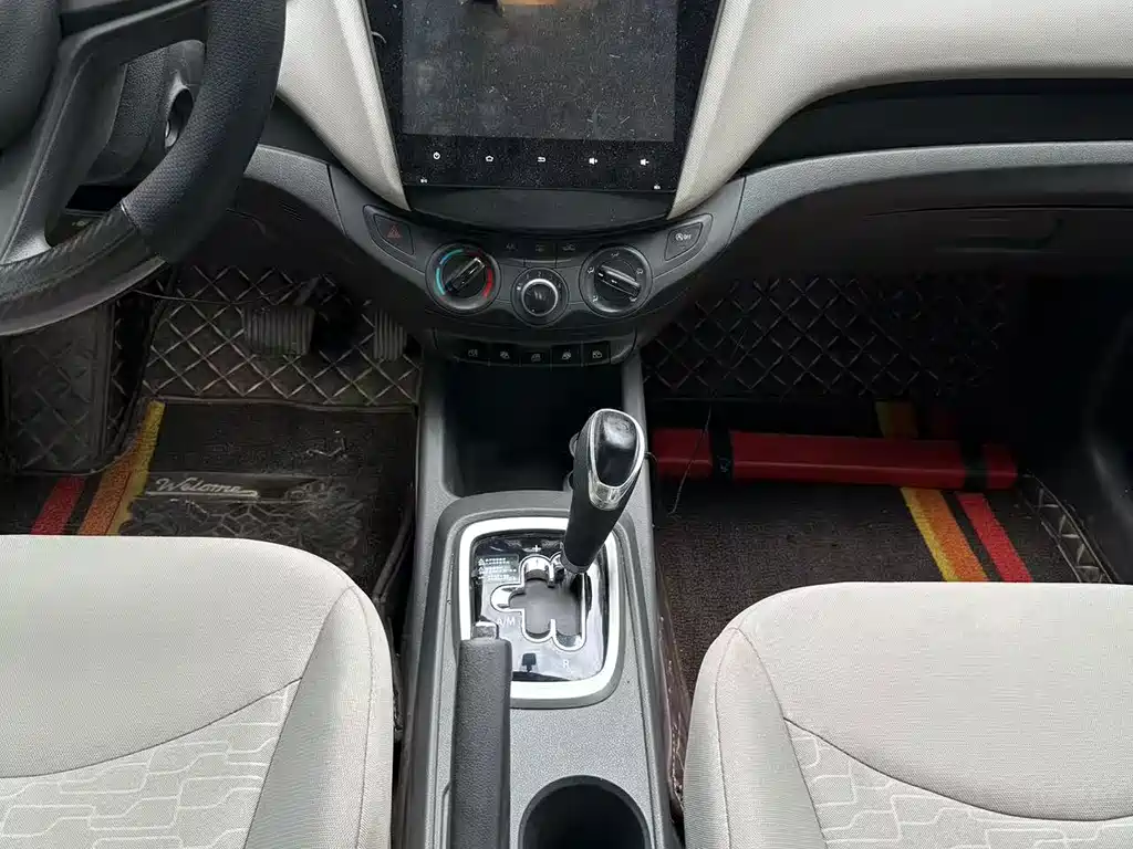 Chevrolet Sail — миниатюра 7