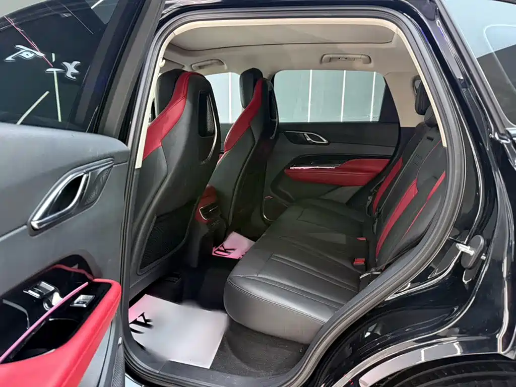 Hongqi Hongqi HS3 — миниатюра 16