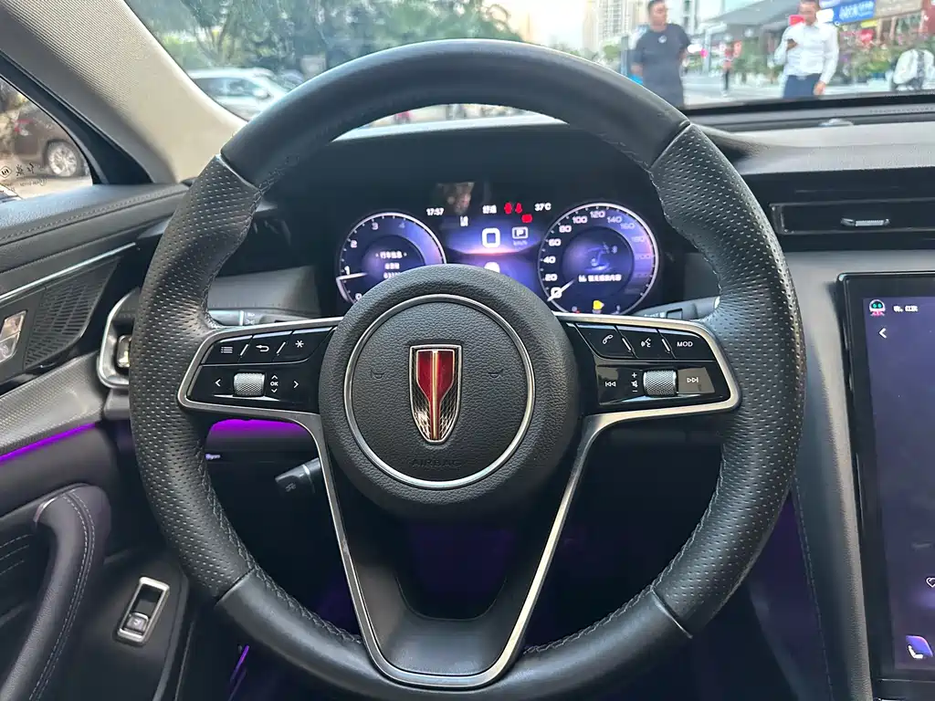Hongqi Hongqi H5 — миниатюра 14