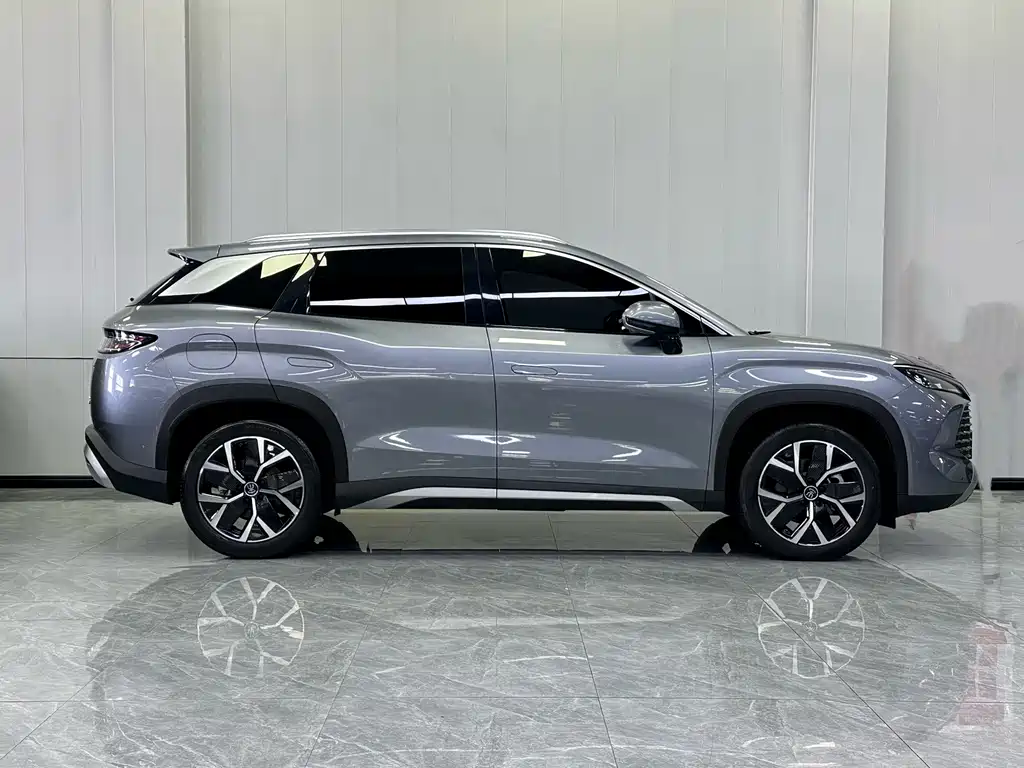 BYD L DM-i — миниатюра 5