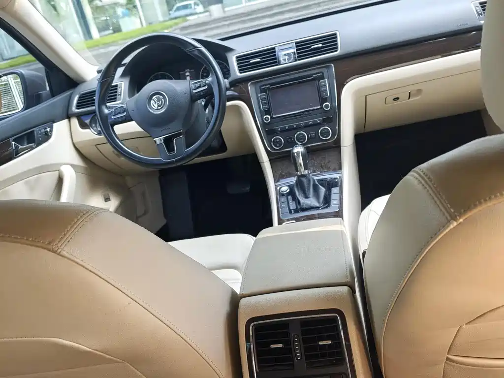 Volkswagen Passat — миниатюра 10
