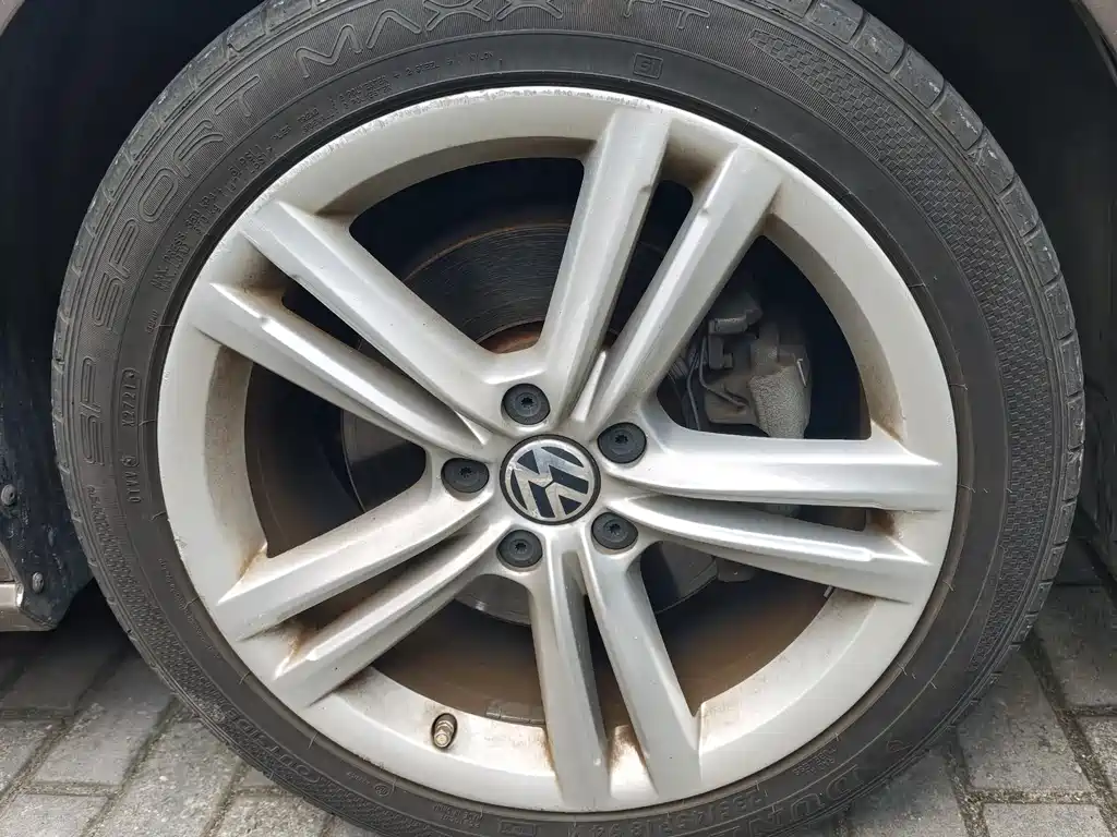 Volkswagen Passat — миниатюра 12