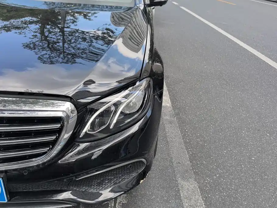 Mercedes-Benz E-Class — миниатюра 5