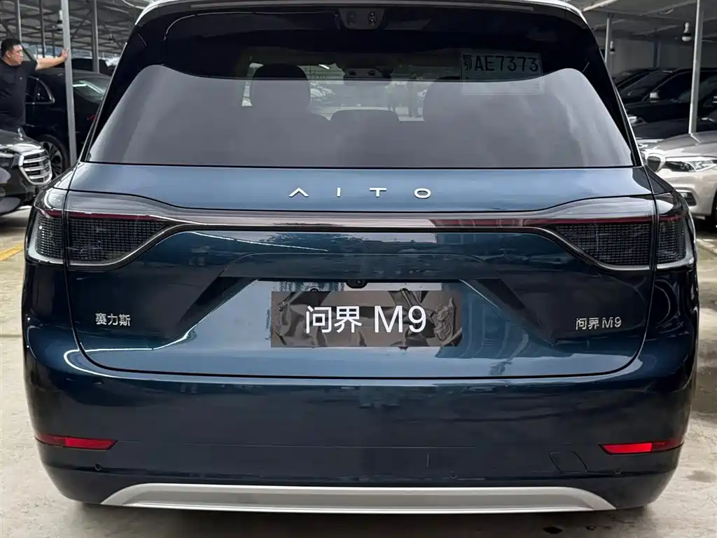 Aito M9 2025 Ultra 52kWh 5 мест (192 )