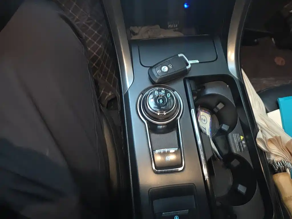 Ford Mondeo — миниатюра 17