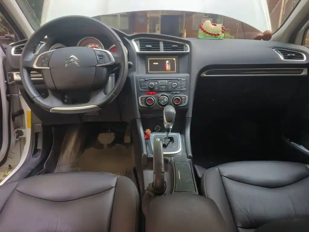 Citroen C4L — миниатюра 6