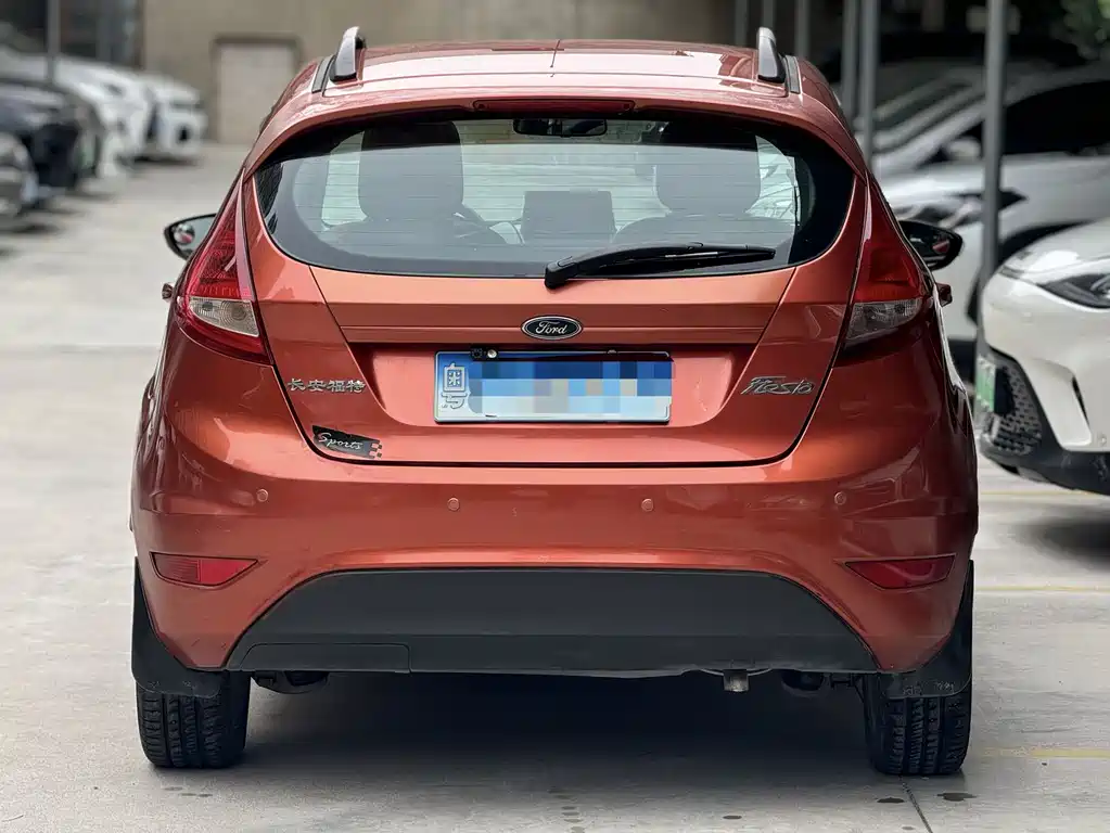 Ford Fiesta 2009 1.3L MT Fashion
