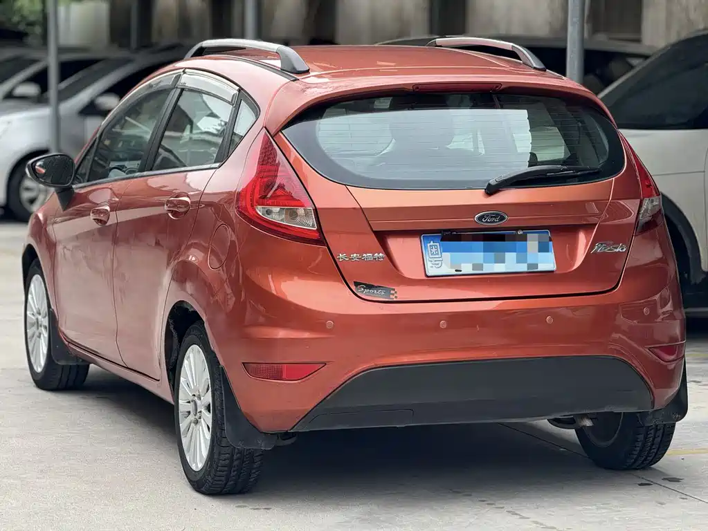Ford Fiesta 2009 1.3L MT Fashion