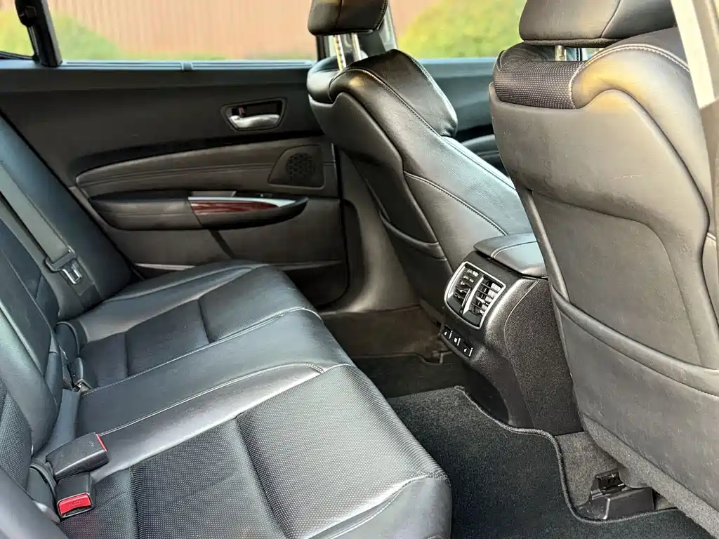 Acura TLX — миниатюра 10