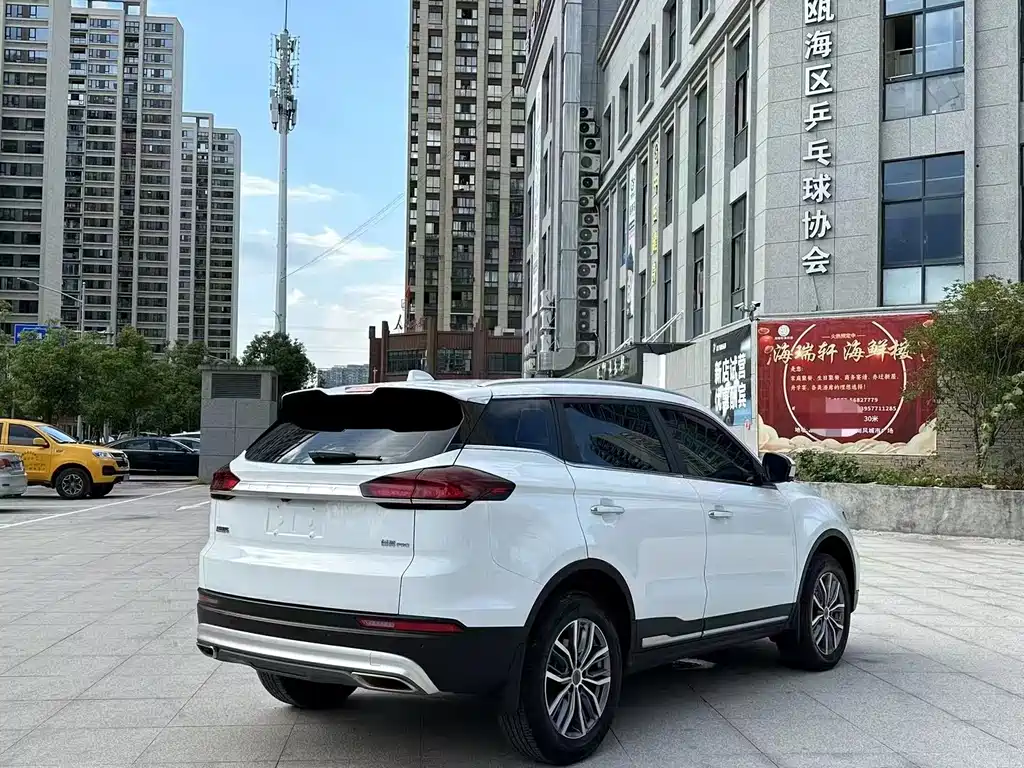 Geely Boyue — миниатюра 9