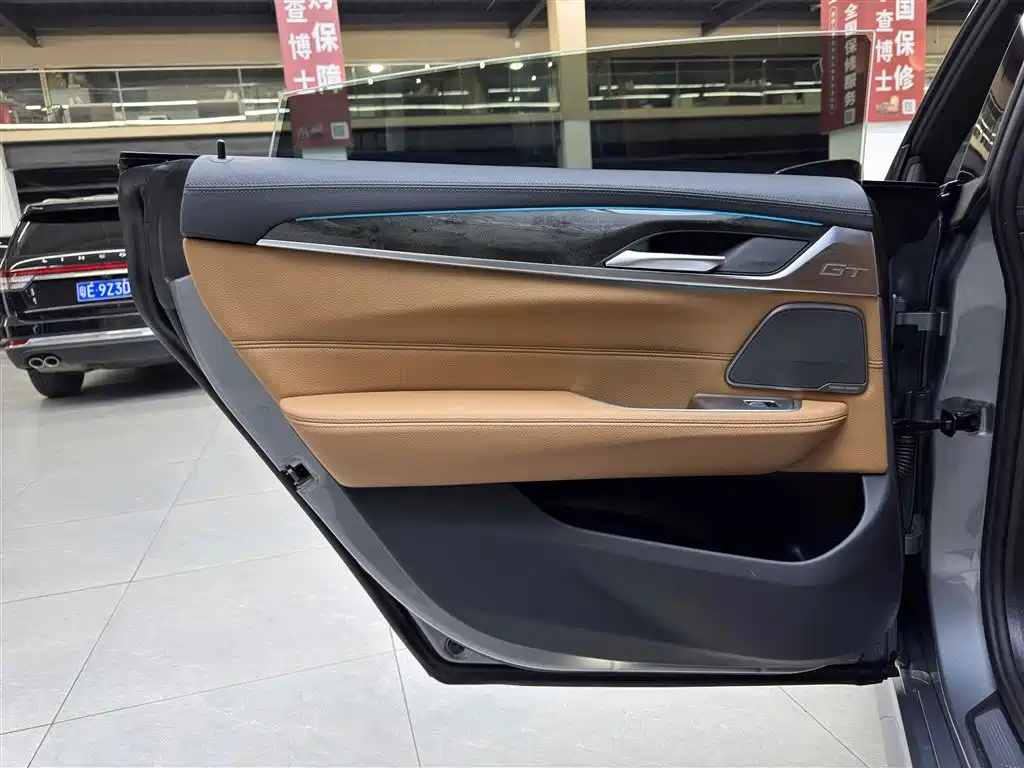 BMW 6 Series GT — миниатюра 12