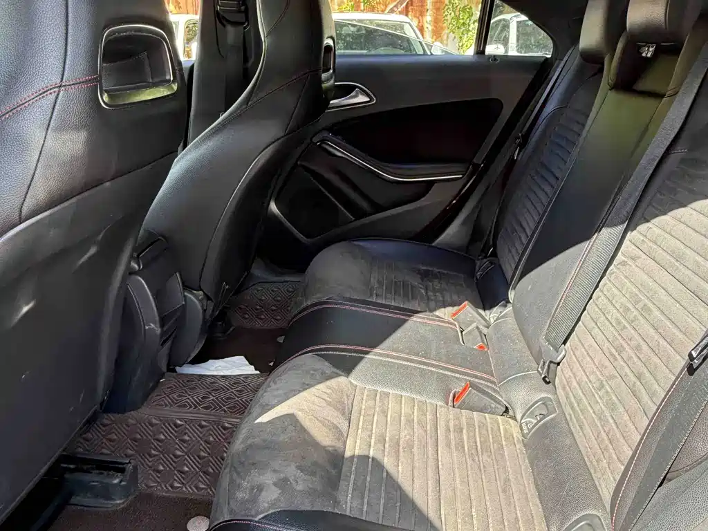 Mercedes-Benz CLA (Import) — миниатюра 13