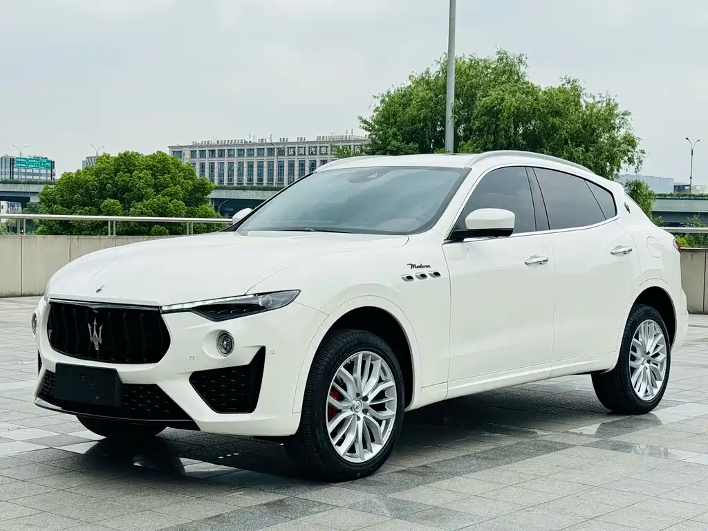 Купить Maserati Levante