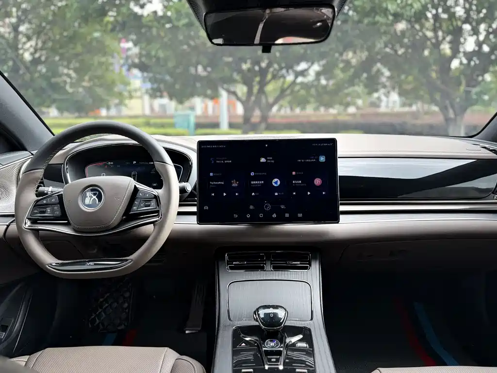 BYD Han — миниатюра 12