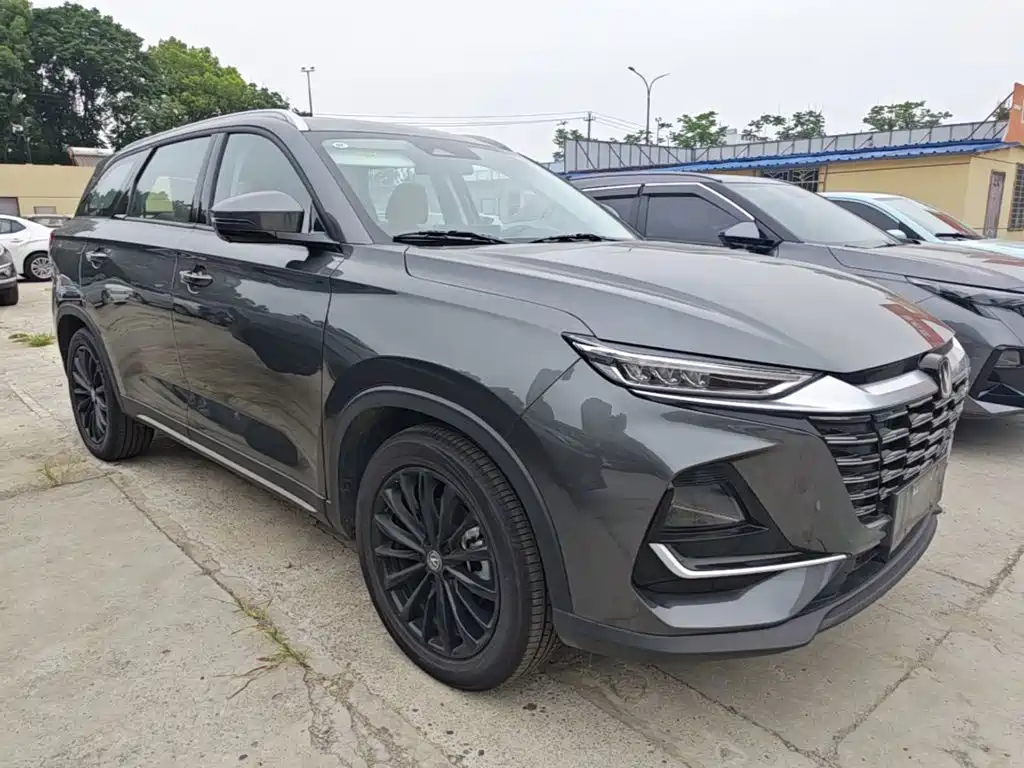 Changan CS75 2026 PRO 1.5T DCT Premium 7 мест