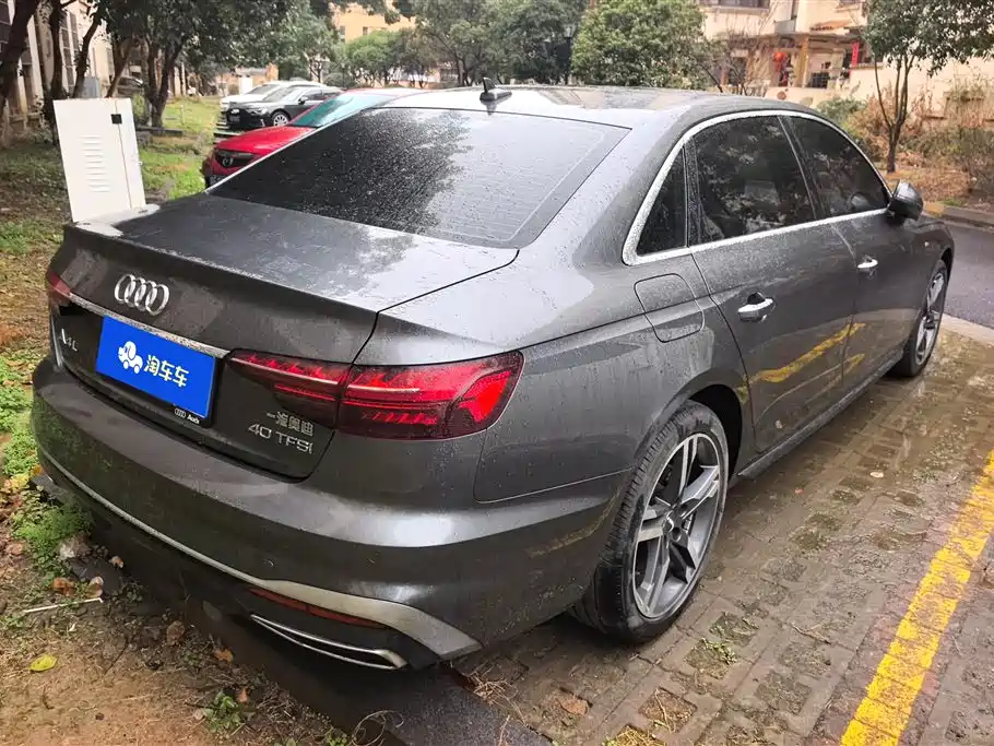 AUDI A4L
