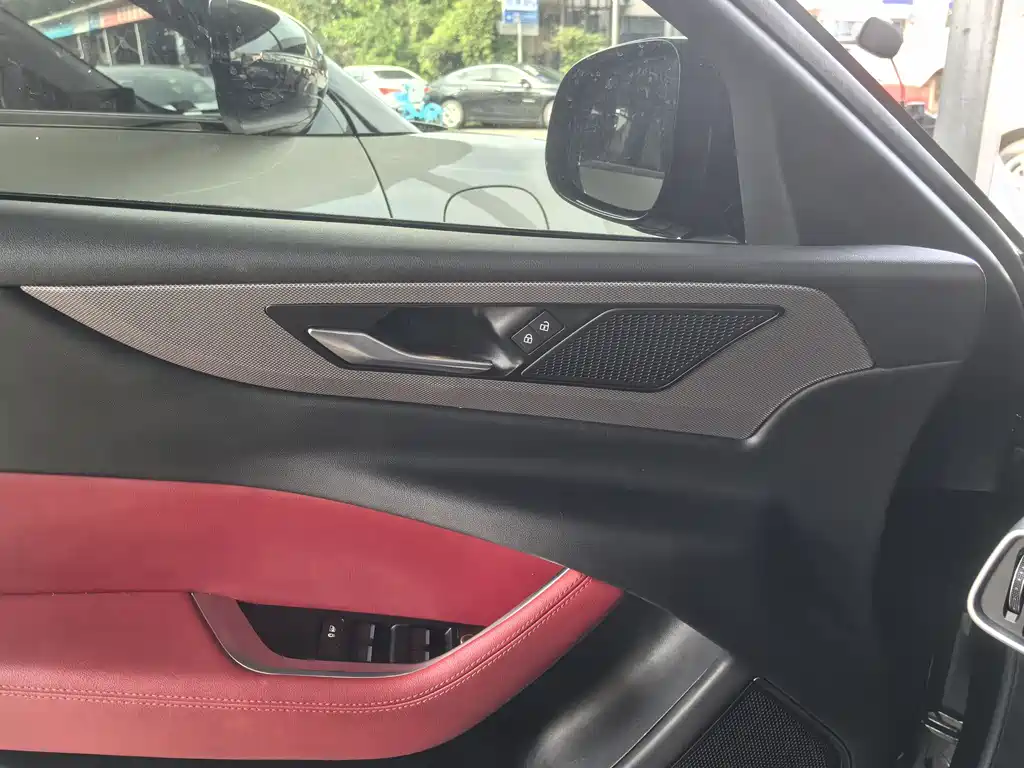 Jaguar XEL 2021 2.0T 250PS R-DYNAMIC S Sport