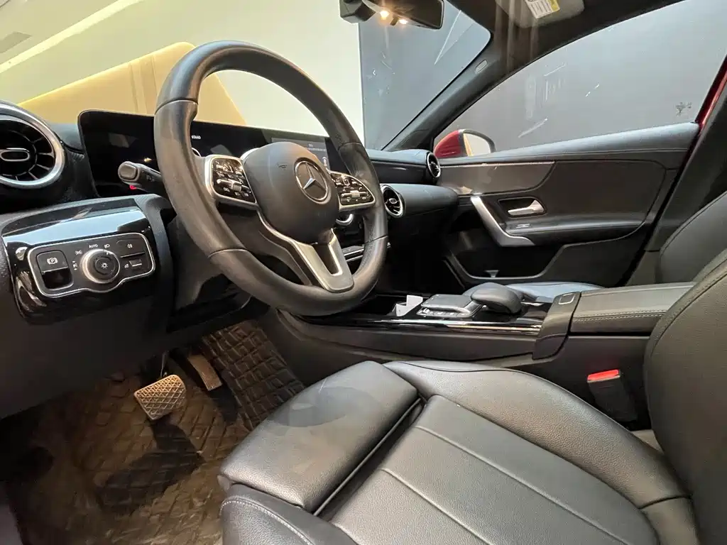 MERCEDES-BENZ A CLASS