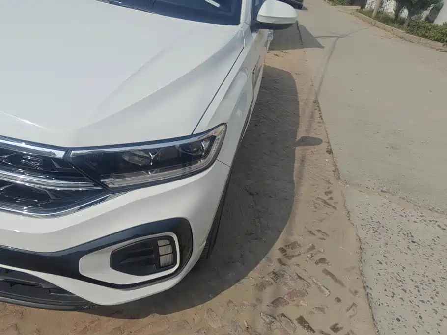 Volkswagen T-Roc — миниатюра 5