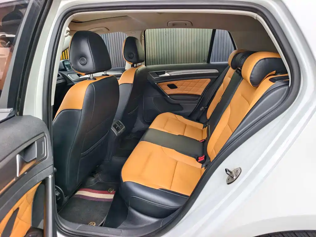 Volkswagen Golf — миниатюра 12