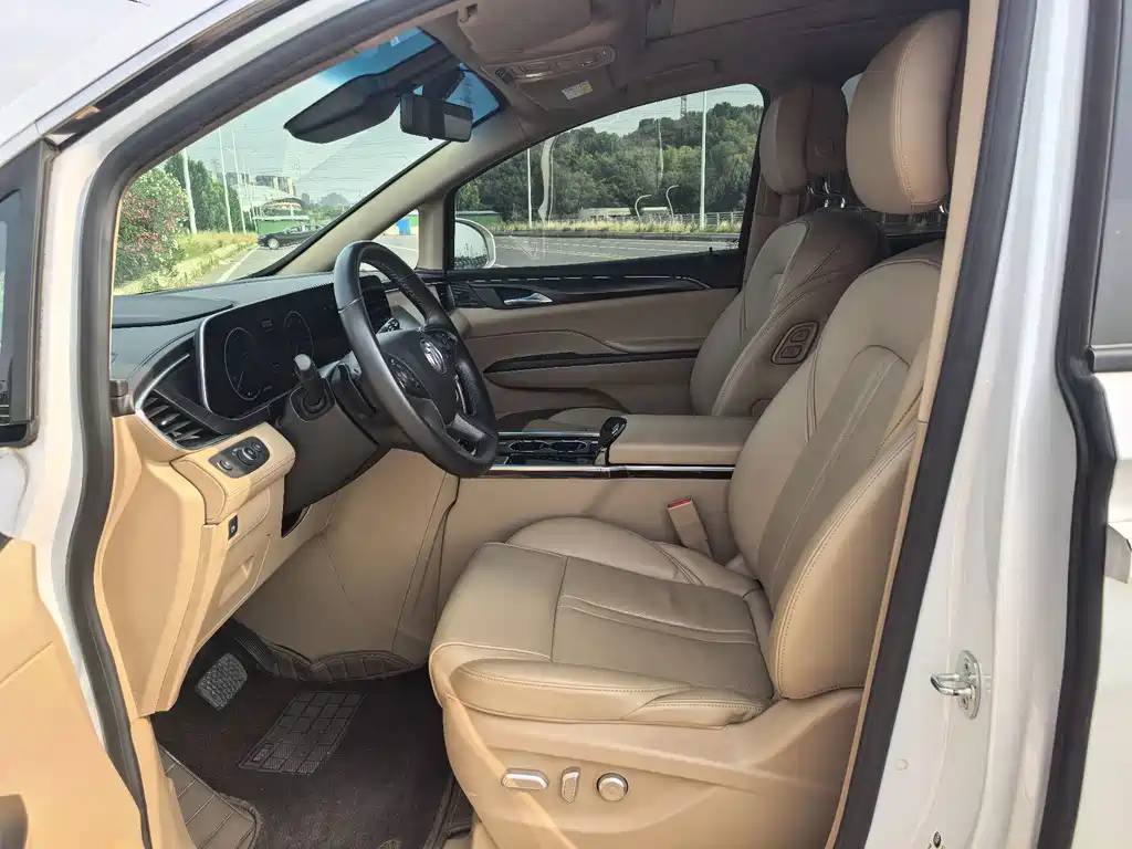 Buick GL8 2021 ES 653T Luxury