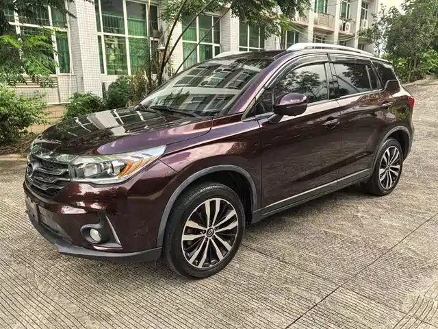 GAC TRUMPCHI GS4 2017