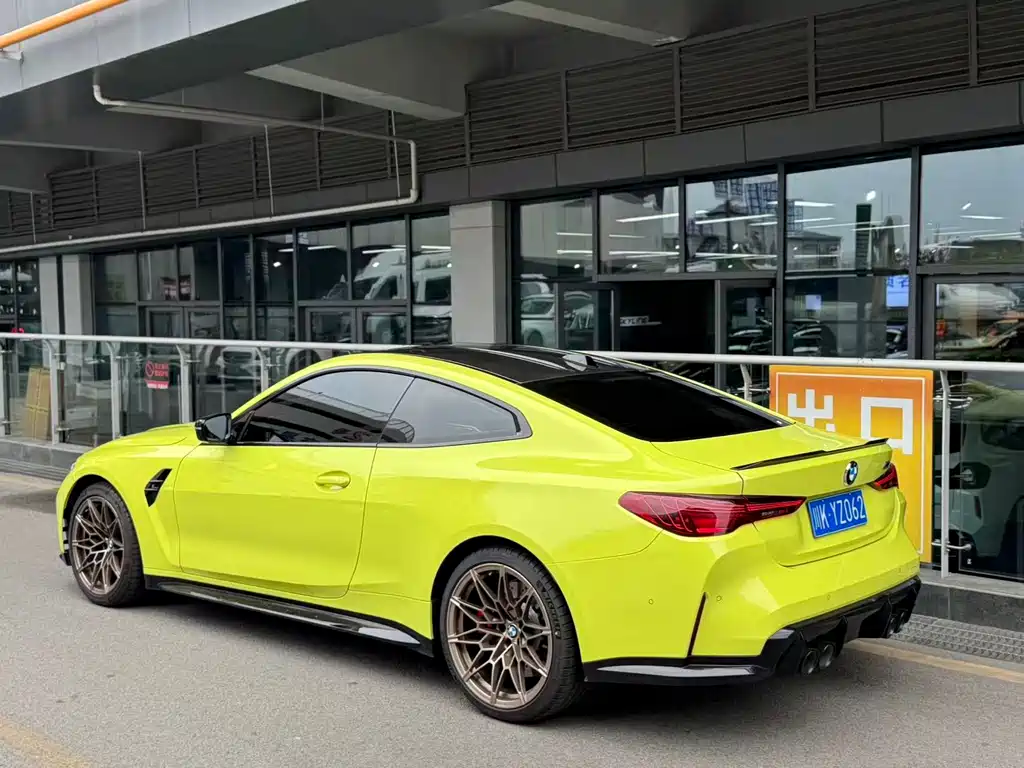 BMW M4 2023 M4 M xDrive