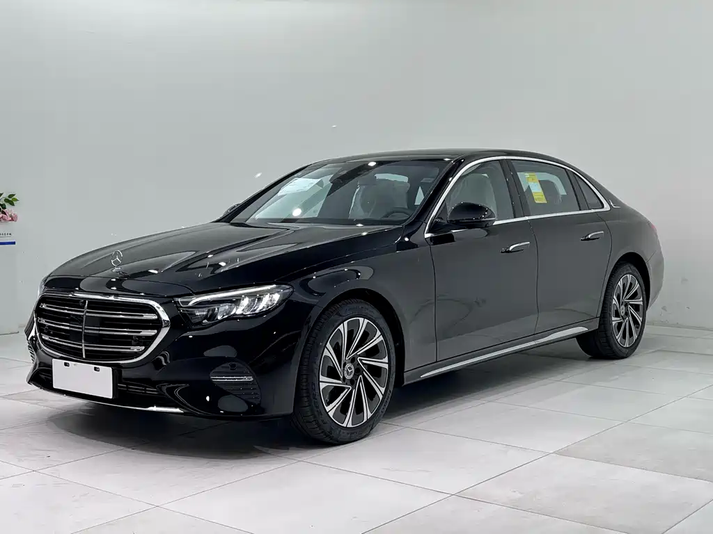 奔驰E级 2026款 E 300 L 豪华运动型