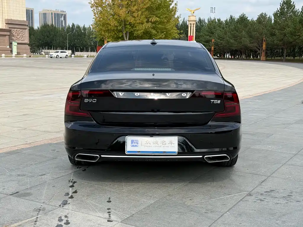 Volvo S90 — миниатюра 8