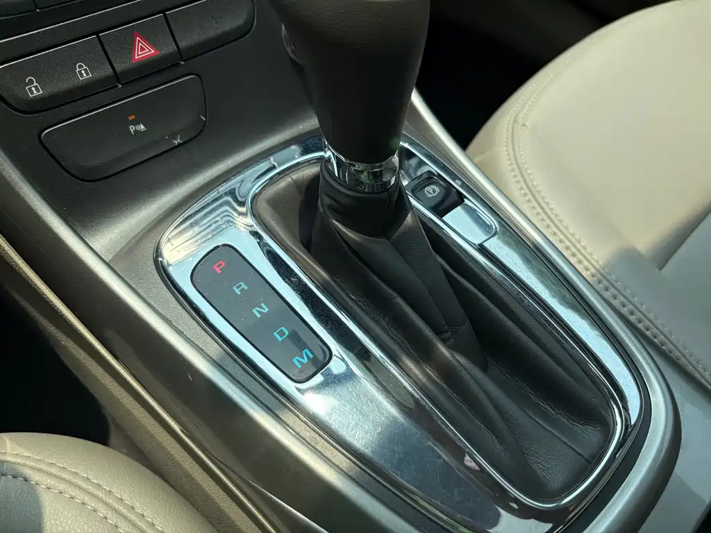 Chevrolet Malibu — миниатюра 10