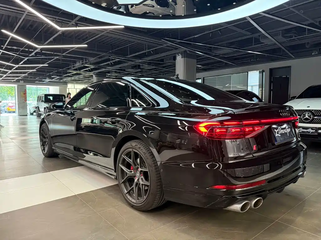 Audi A8 2024 A8L 50 TFSI quattro Premium