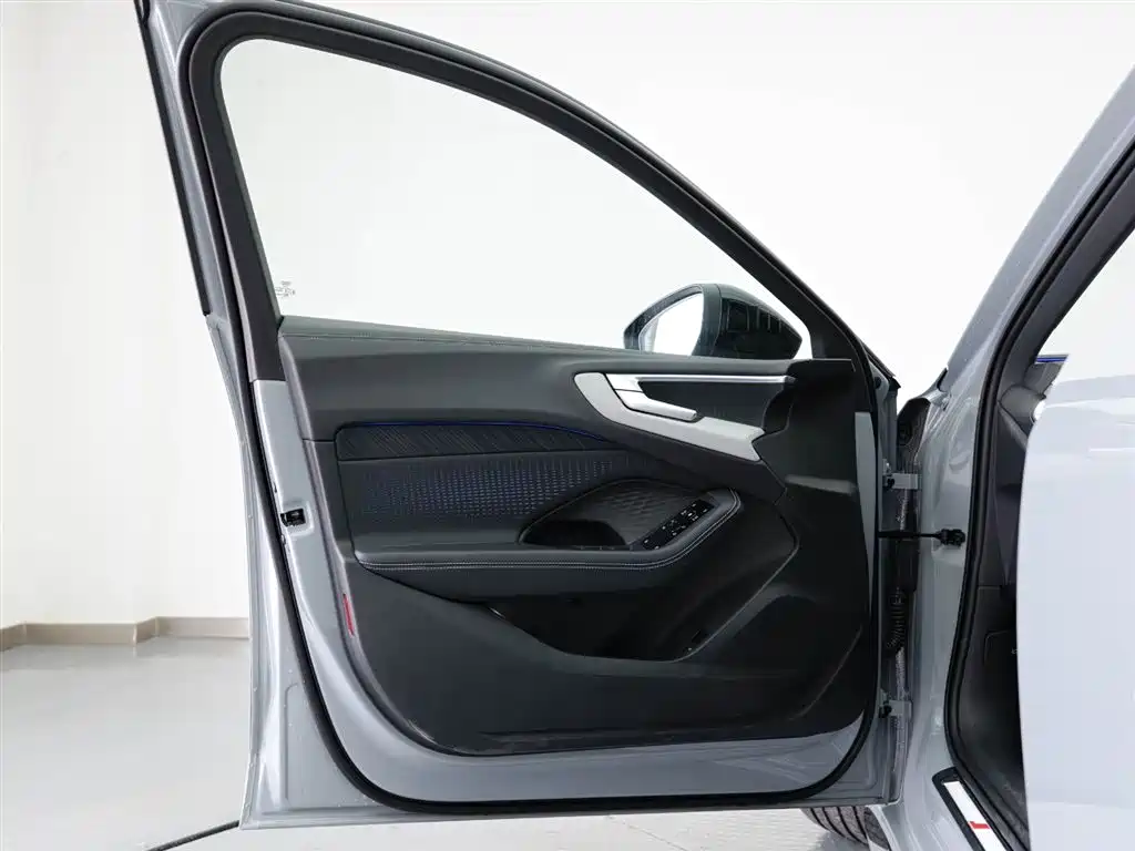 Audi A5L 2026 2.0T Sport Plus