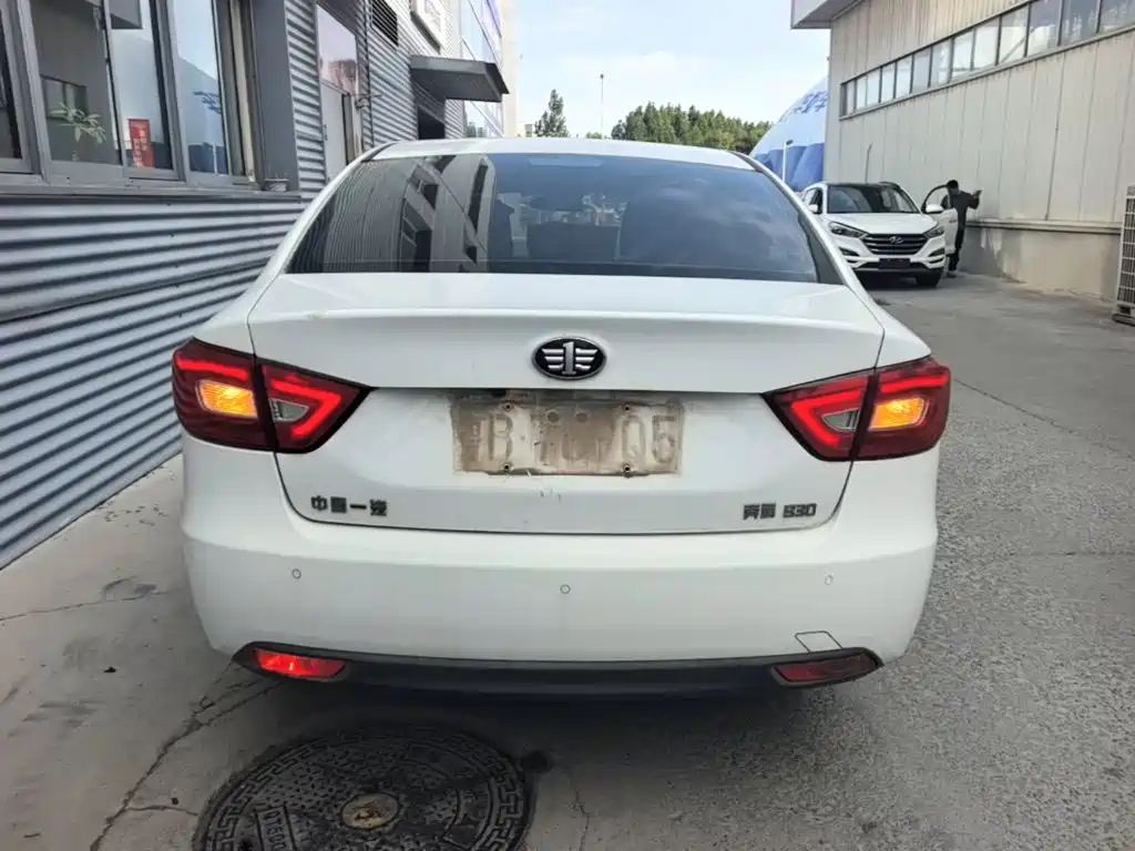 Bestune B30 — миниатюра 6