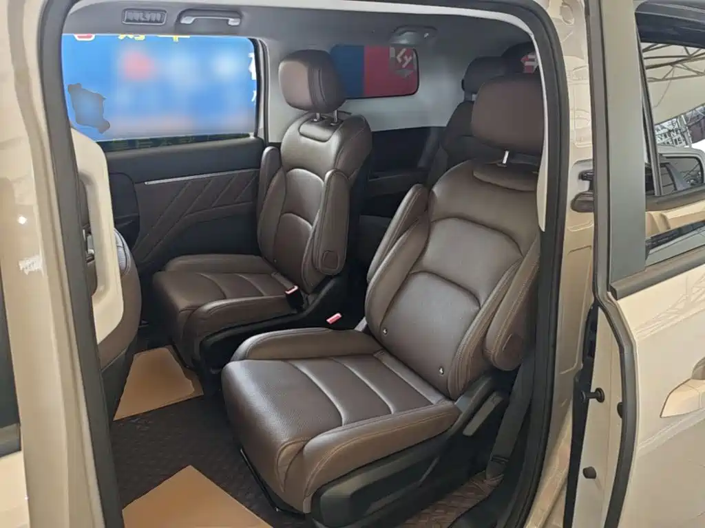 Wuling Xingguang 730 New Energy — миниатюра 17