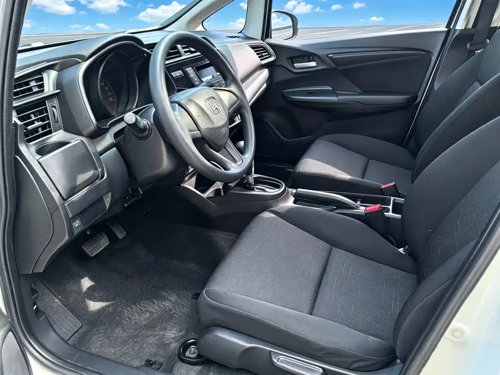 Honda Fit — миниатюра 4