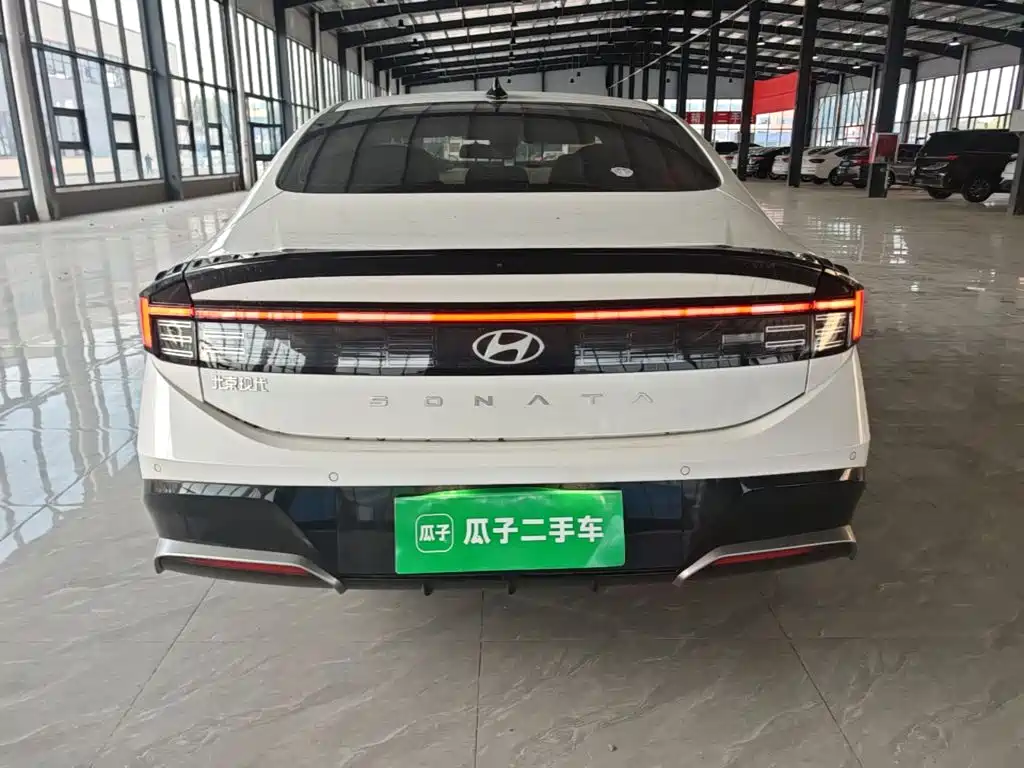 Hyundai Sonata — миниатюра 6