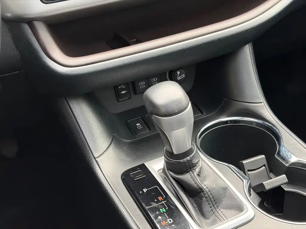 Toyota Highlander — миниатюра 25