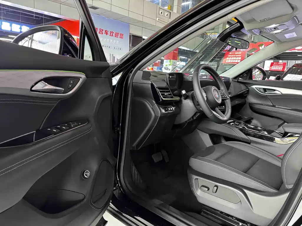 Buick Envision S — миниатюра 6