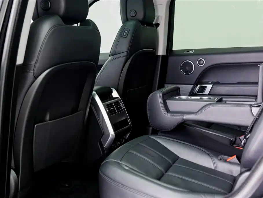 Land Rover Range Rover Sport 2021 3.0 L6 SE