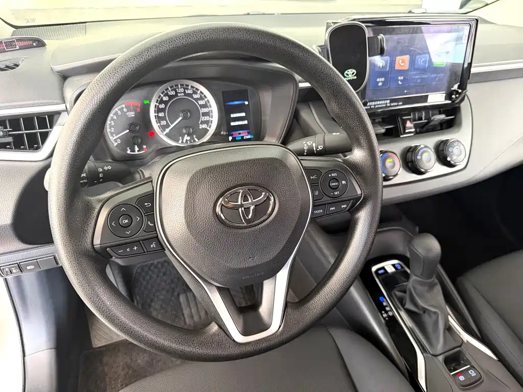 Toyota Corolla — миниатюра 13