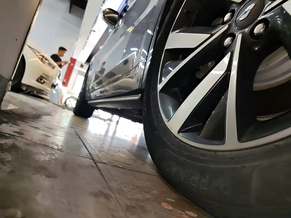 Li Auto Li L8 — миниатюра 22